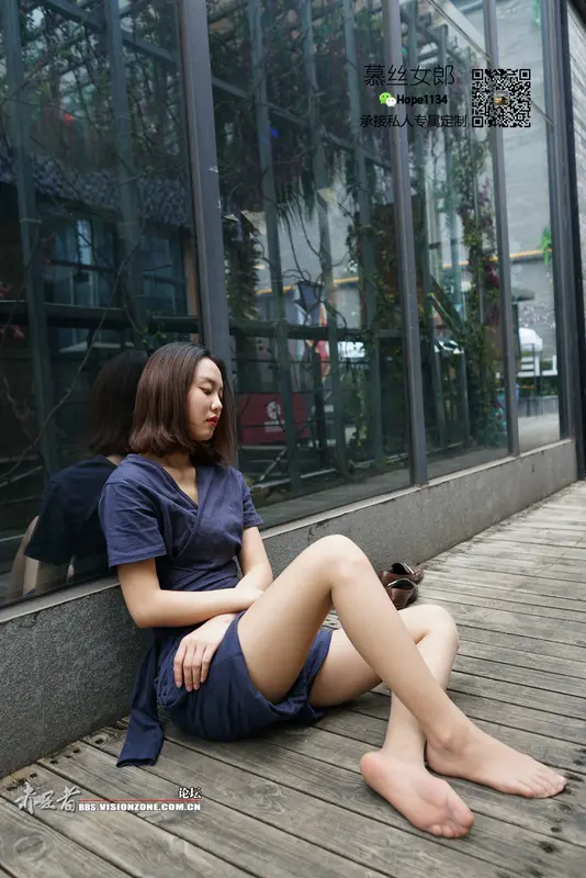 [MussGirl慕丝女郎] NO.067 女神的超薄丝腿秀，性感不是不在于“脱” 19